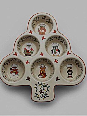 NWT Temptations Christmas Tree Shaped Muffin Pan